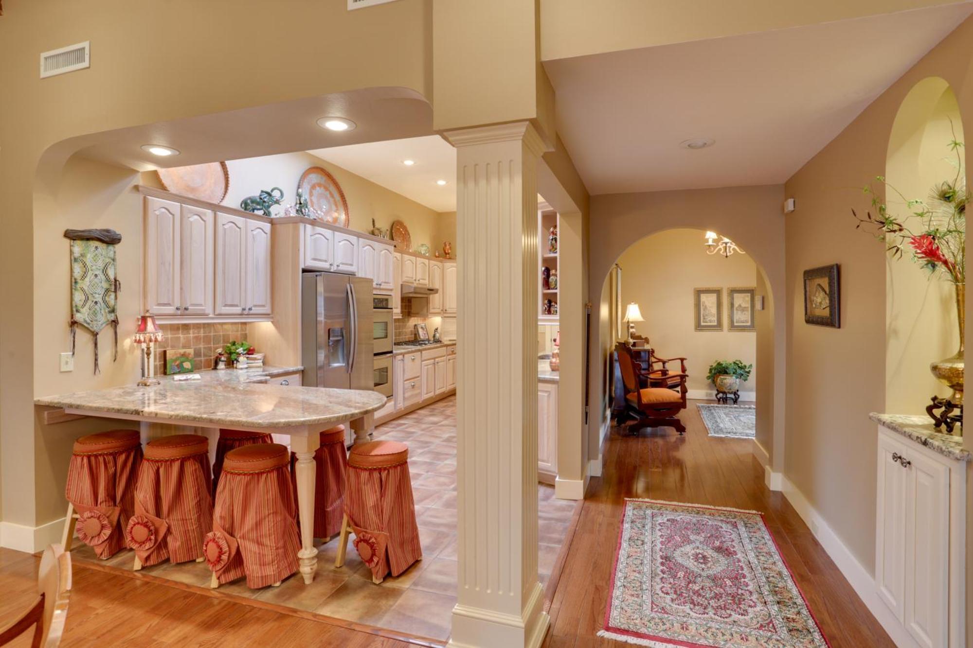 Beautiful Central Fayetteville Townhome With Views! Екстер'єр фото